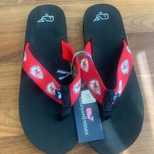 Chiefs Vineyard Vines flip flops! NWT. Size 13 Men’s